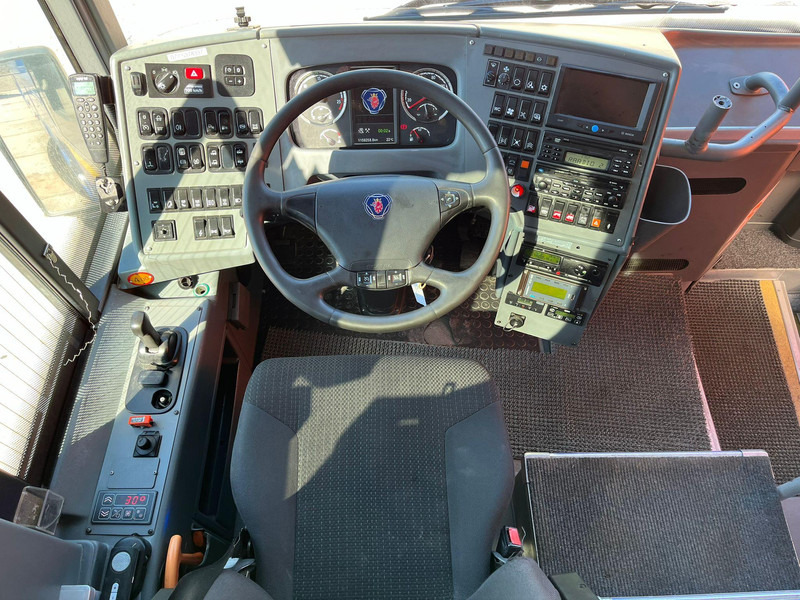 Interior photo 1: Xe bus ngoại ô Scania K 400 6x2 Van Hool 41 SEATS / WC / AC / AUXILIARY HEATING