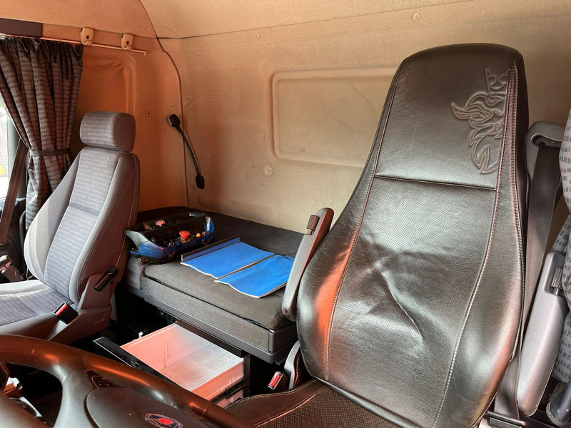 Cho thuê Scania R 560 6x2 HMF2220 K4 / RETARDER Scania R 560 6x2 HMF2220 K4 / RETARDER: hình 16