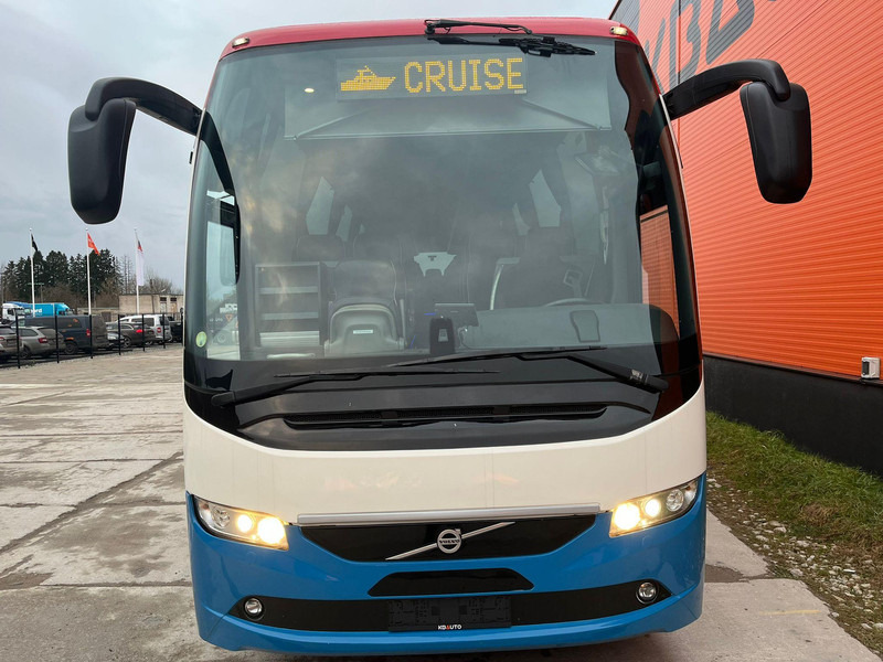 Volvo B11R 9900 6x2*4 58 SEATS / AC / AUXILIARY HEATING / WC - Xe đò: hình 2 Volvo B11R 9900 6x2*4 58 SEATS / AC / AUXILIARY HEATING / WC - Xe đò: hình 2