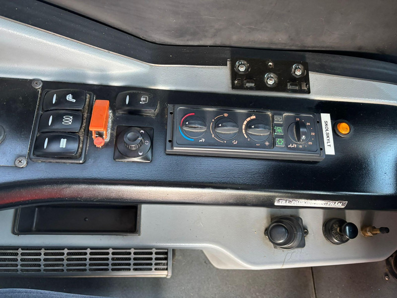 Xe bus đô thị Volvo B7RLE 8900 48 SEATS + 28 STANDING / AC / AUXILIARY HEATER: hình 14 Xe bus đô thị Volvo B7RLE 8900 48 SEATS + 28 STANDING / AC / AUXILIARY HEATER: hình 14