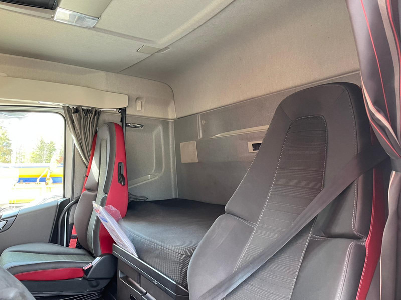 Xe tải khung gầm Volvo FH 460 6x2*4 FOR SALE AS CHASSIS / CHASSIS L=7400 mm: hình 16