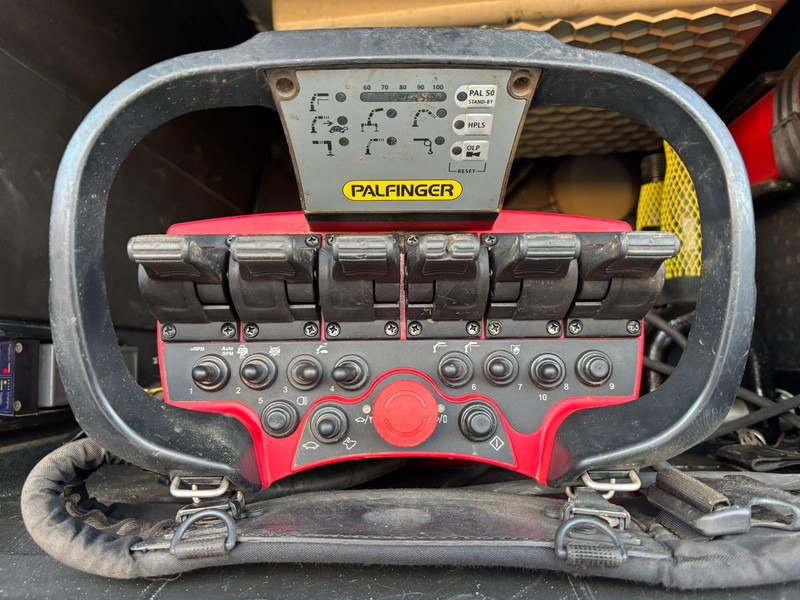 Cho thuê Volvo FH 540 8x4*4 PK 33002 EH / PLATFORM L=7049 mm Volvo FH 540 8x4*4 PK 33002 EH / PLATFORM L=7049 mm: hình 13