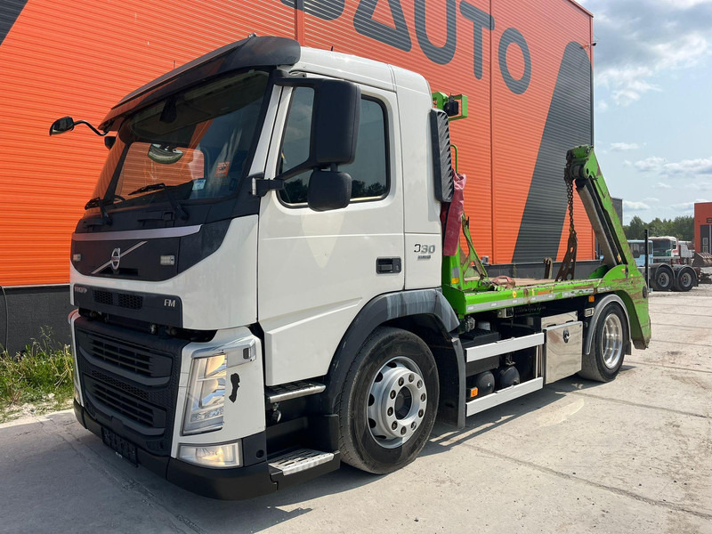 Volvo FM 330 4x2 JOAB TL 8 AO C - Xe tải chở thùng nhỏ: hình 2 Volvo FM 330 4x2 JOAB TL 8 AO C - Xe tải chở thùng nhỏ: hình 2