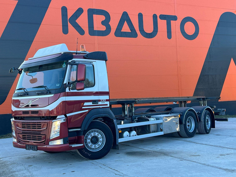Volvo FM 330 6x2*4 ONLY 57587 km !!! / HYDRAULICS / CHASSIS L=7740 MM - Xe chở container/ Xe tải hoán đổi thân: hình 1 Volvo FM 330 6x2*4 ONLY 57587 km !!! / HYDRAULICS / CHASSIS L=7740 MM - Xe chở container/ Xe tải hoán đổi thân: hình 1