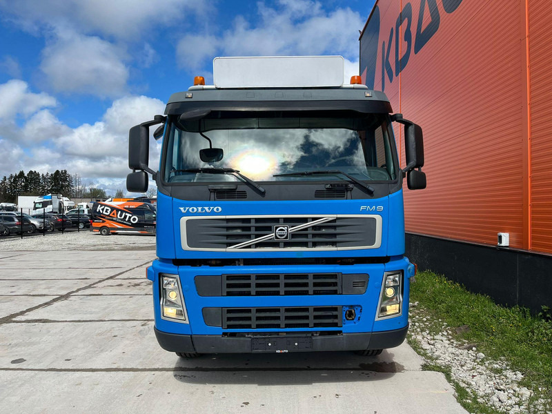 Volvo FM 9 300 6x2*4 HIAB 085D-3 / PLATFORM L=6320 mm - Xe tải thùng lửng/ Phẳng, Xe cẩu tự hành: hình 3 Volvo FM 9 300 6x2*4 HIAB 085D-3 / PLATFORM L=6320 mm - Xe tải thùng lửng/ Phẳng, Xe cẩu tự hành: hình 3