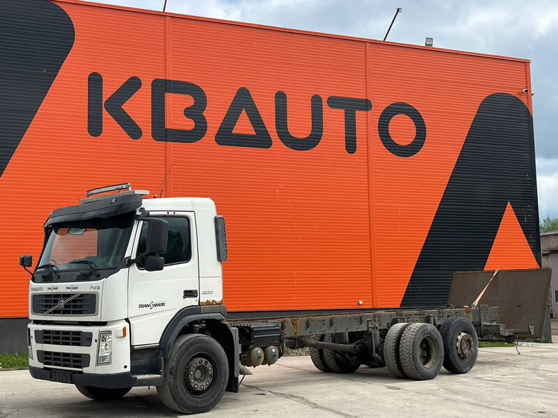 Volvo FM 9 300 6x2 CHASSIS L=8779 mm - Xe tải khung gầm: hình 1 Volvo FM 9 300 6x2 CHASSIS L=8779 mm - Xe tải khung gầm: hình 1