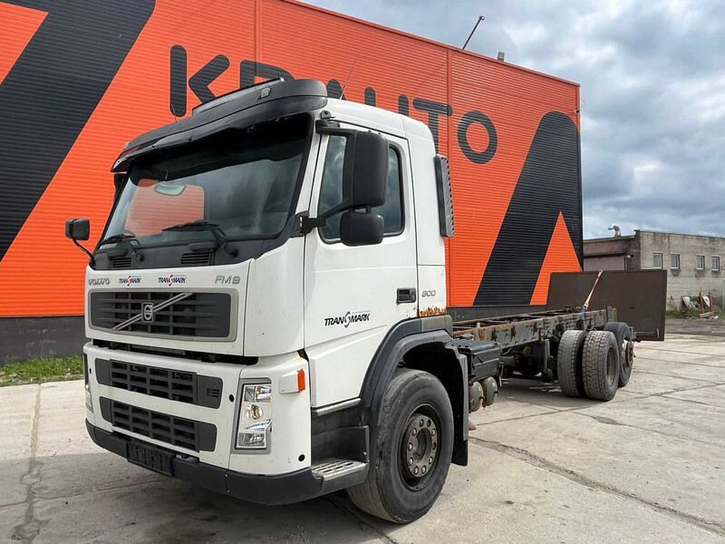 Volvo FM 9 300 6x2 CHASSIS L=8779 mm - Xe tải khung gầm: hình 2 Volvo FM 9 300 6x2 CHASSIS L=8779 mm - Xe tải khung gầm: hình 2