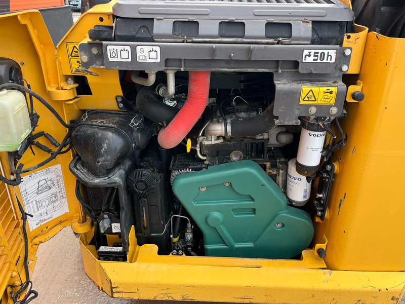 Máy xúc lật bánh xích Volvo MCT 125 C T4: hình 18