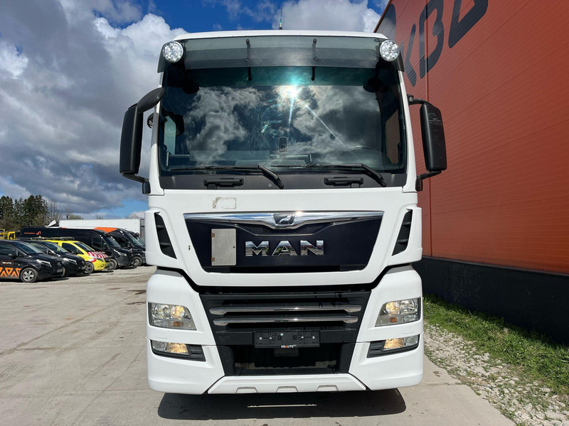 MAN TGX 28.500 6x2 XXL / HYDRAULICS / INTARDER / DOUBLE BOGIE - Xe đầu kéo: hình 3 MAN TGX 28.500 6x2 XXL / HYDRAULICS / INTARDER / DOUBLE BOGIE - Xe đầu kéo: hình 3
