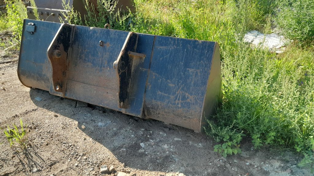 Máy xúc lật bánh lốp kính thiên văn MANITOU MT 1235S: hình 13