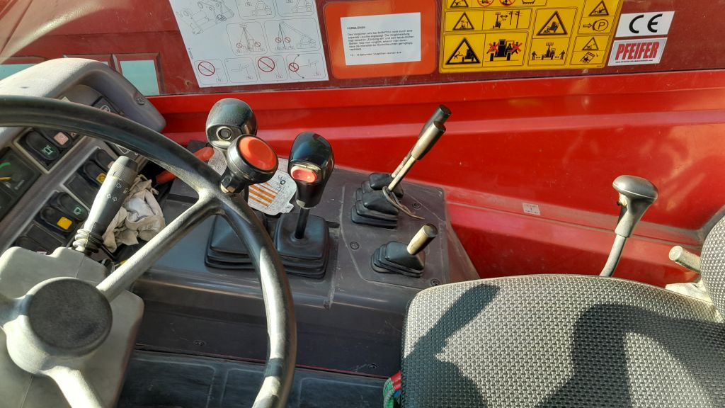 Máy xúc lật bánh lốp kính thiên văn MANITOU MT 1235S: hình 10