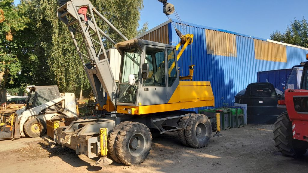SENNEBOGEN S612M - Cẩu bánh lốp: hình 1 SENNEBOGEN S612M - Cẩu bánh lốp: hình 1