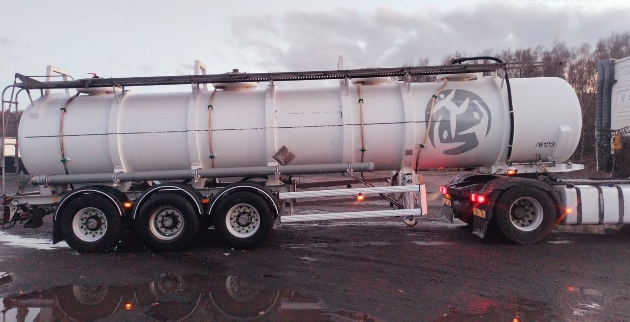 Guhur ADR L4BN/ chemiczna / polyester / poj. 24.600L - Sơ mi rơ moóc bồn: hình 2 Guhur ADR L4BN/ chemiczna / polyester / poj. 24.600L - Sơ mi rơ moóc bồn: hình 2