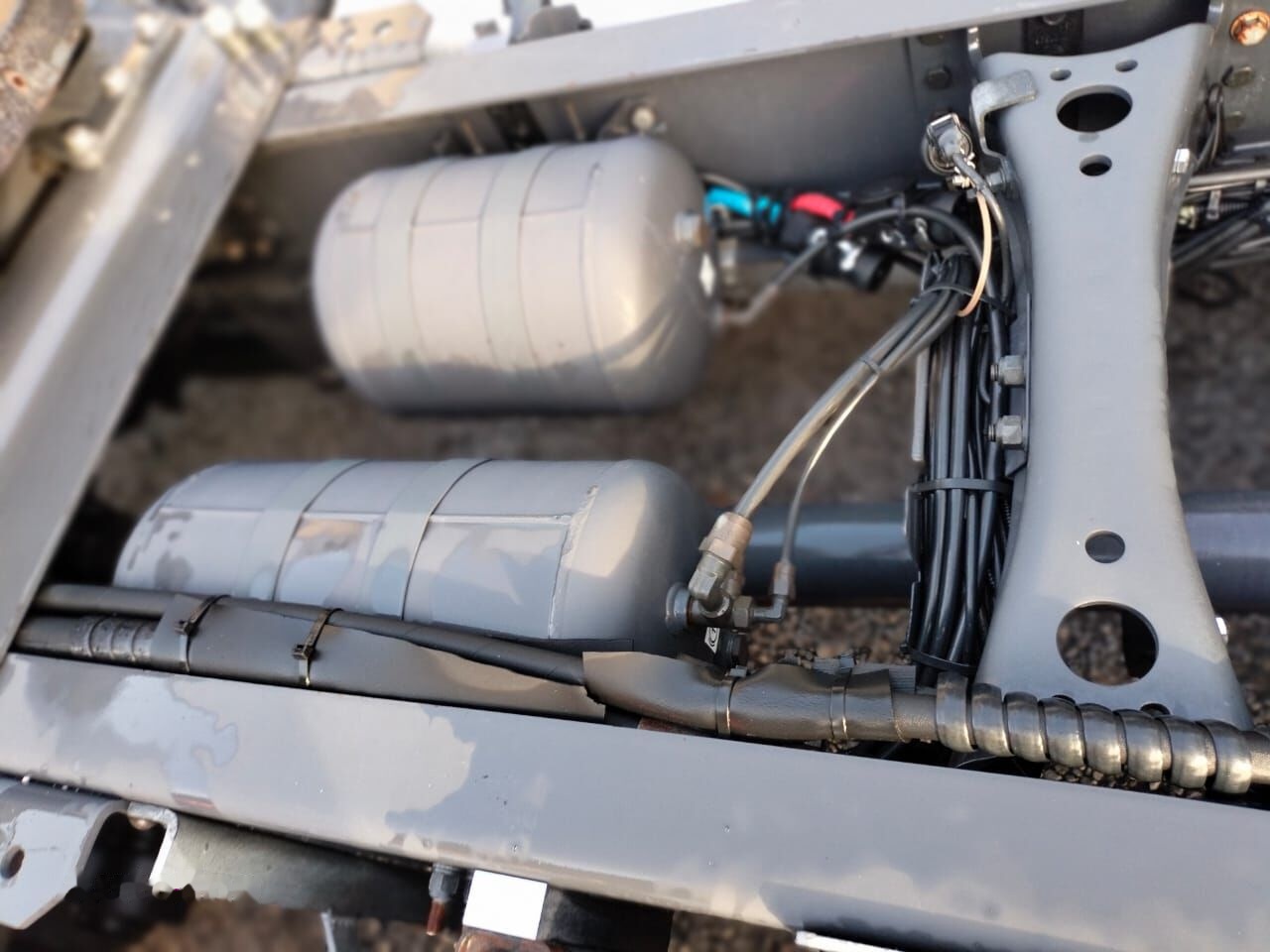 Xe đầu kéo Scania P450: hình 17