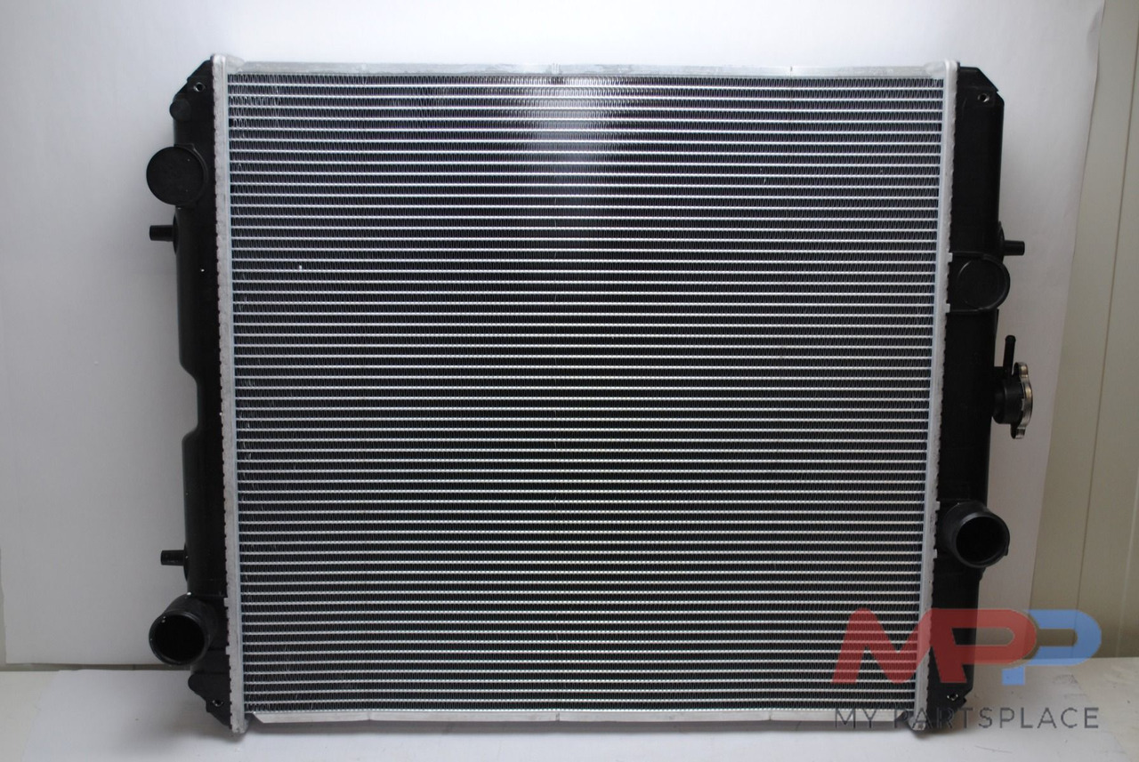 Yanmar Yanmar 4TNV98 Radiator 29940-44500 12994044500 - Động cơ: hình 2 Yanmar Yanmar 4TNV98 Radiator 29940-44500 12994044500 - Động cơ: hình 2
