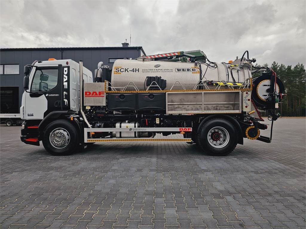 DAF WUKO SCK-4HW for collecting waste liquid separator - Xe tải chân không: hình 4 DAF WUKO SCK-4HW for collecting waste liquid separator - Xe tải chân không: hình 4
