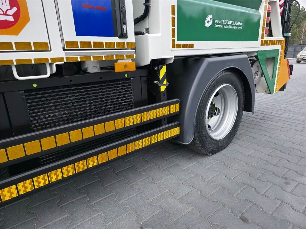 Xe tải chân không Mitsubishi CANTER odkurzacz koparka ssąca Saugbagger CITY SAU: hình 13