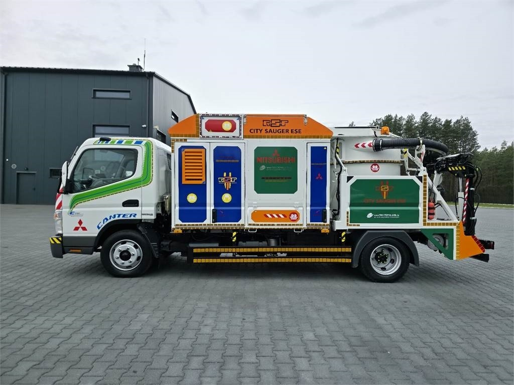Mitsubishi CANTER odkurzacz koparka ssąca Saugbagger CITY SAU - Xe tải chân không: hình 4 Mitsubishi CANTER odkurzacz koparka ssąca Saugbagger CITY SAU - Xe tải chân không: hình 4