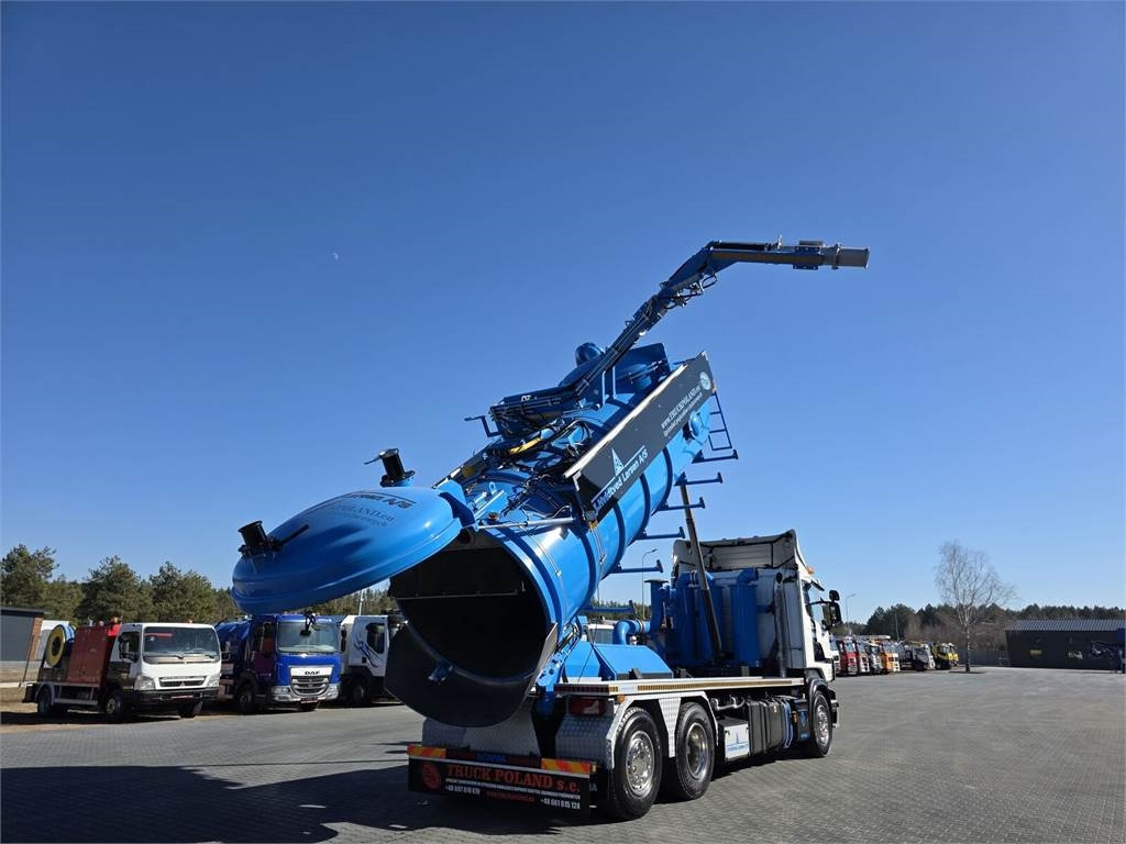 Scania Larsen FlexVac 311 Vacuum suction loader - Xe tải chân không: hình 1 Scania Larsen FlexVac 311 Vacuum suction loader - Xe tải chân không: hình 1