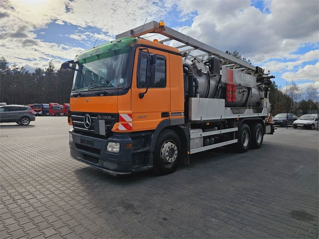 Mercedes-Benz WUKO KROLL COMBI FOR SEWER CLEANING - Tiện ích/ Xe đặc dụng: hình 4 Mercedes-Benz WUKO KROLL COMBI FOR SEWER CLEANING - Tiện ích/ Xe đặc dụng: hình 4