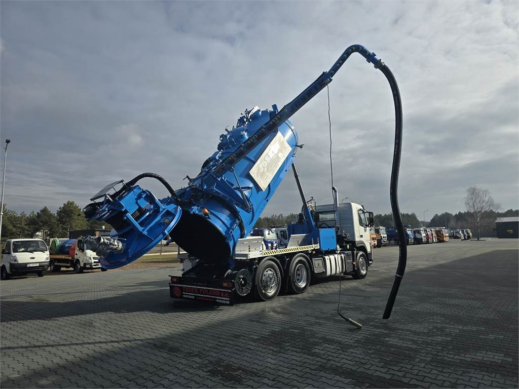 Volvo JOSKIN WUKO FOR CLEANING COMBI - Xe tải chân không: hình 1 Volvo JOSKIN WUKO FOR CLEANING COMBI - Xe tải chân không: hình 1