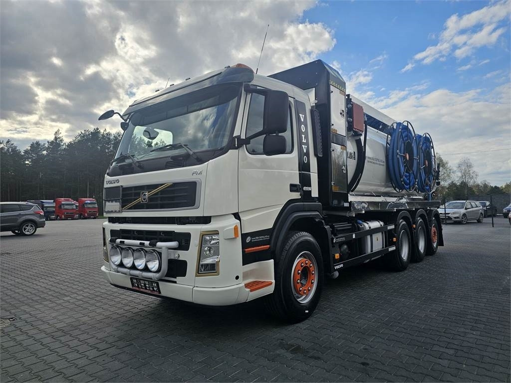 Volvo WUKO ADR ROLBA FOR CLEANING CHANNELS COMBI - Xe tải chân không: hình 4 Volvo WUKO ADR ROLBA FOR CLEANING CHANNELS COMBI - Xe tải chân không: hình 4