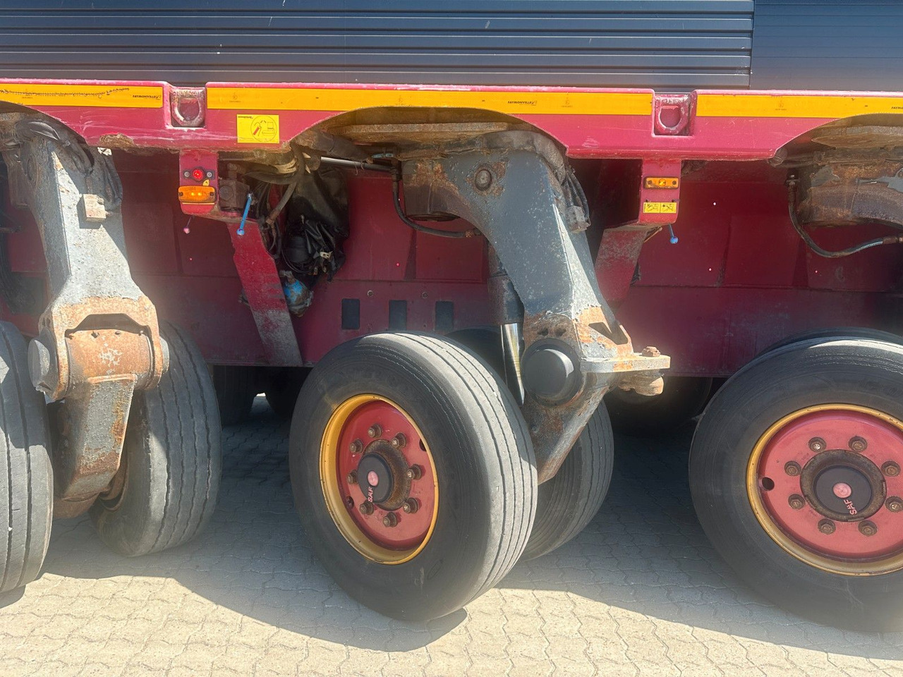 Sơ mi rơ moóc thùng thấp Faymonville 3+5 Variomax Tiefbett Faymonville 3+5 Variomax Tiefbett: hình 7 Sơ mi rơ moóc thùng thấp Faymonville 3+5 Variomax Tiefbett Faymonville 3+5 Variomax Tiefbett: hình 7