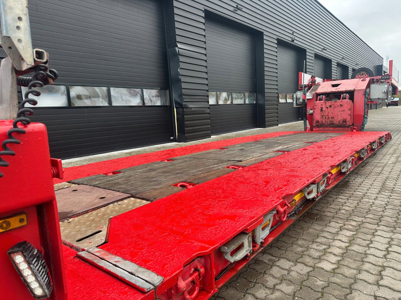 Faymonville 3 achs Tiefbett 300 mm Faymonville Megamax 3 achs Tiefbett 300 mm - Sơ mi rơ moóc thùng thấp: hình 4 Faymonville 3 achs Tiefbett 300 mm Faymonville Megamax 3 achs Tiefbett 300 mm - Sơ mi rơ moóc thùng thấp: hình 4