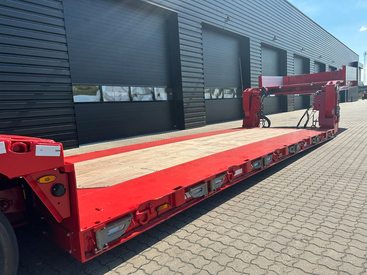 Faymonville Megamax 2 achs tiefbett / Neu Lackiert Faymonville Megamax 2 achs tiefbett / Neu Lackiert - Sơ mi rơ moóc thùng thấp: hình 3 Faymonville Megamax 2 achs tiefbett / Neu Lackiert Faymonville Megamax 2 achs tiefbett / Neu Lackiert - Sơ mi rơ moóc thùng thấp: hình 3