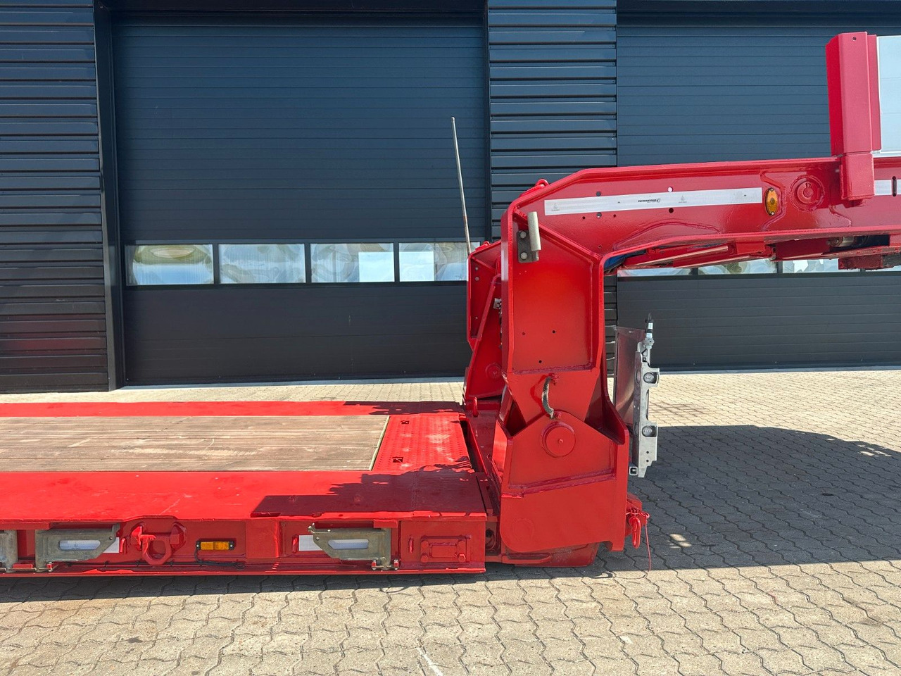 Faymonville Megamax 2 achs tiefbett / Neu Lackiert Faymonville Megamax 2 achs tiefbett / Neu Lackiert - Sơ mi rơ moóc thùng thấp: hình 4 Faymonville Megamax 2 achs tiefbett / Neu Lackiert Faymonville Megamax 2 achs tiefbett / Neu Lackiert - Sơ mi rơ moóc thùng thấp: hình 4