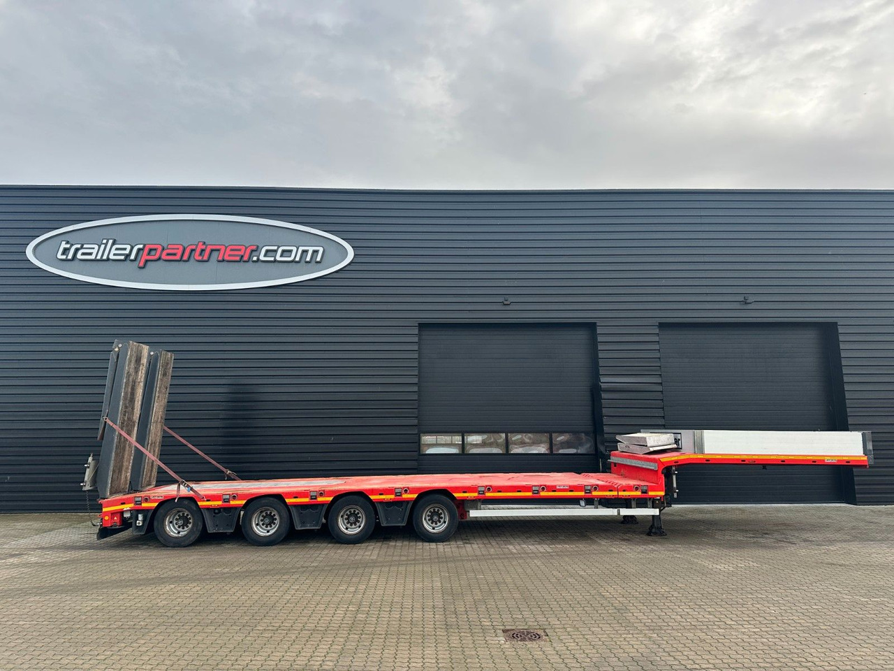 Goldhofer Stepstar 4 achs tieflader / Ausziehbar - Sơ mi rơ moóc thùng thấp: hình 1 Goldhofer Stepstar 4 achs tieflader / Ausziehbar - Sơ mi rơ moóc thùng thấp: hình 1