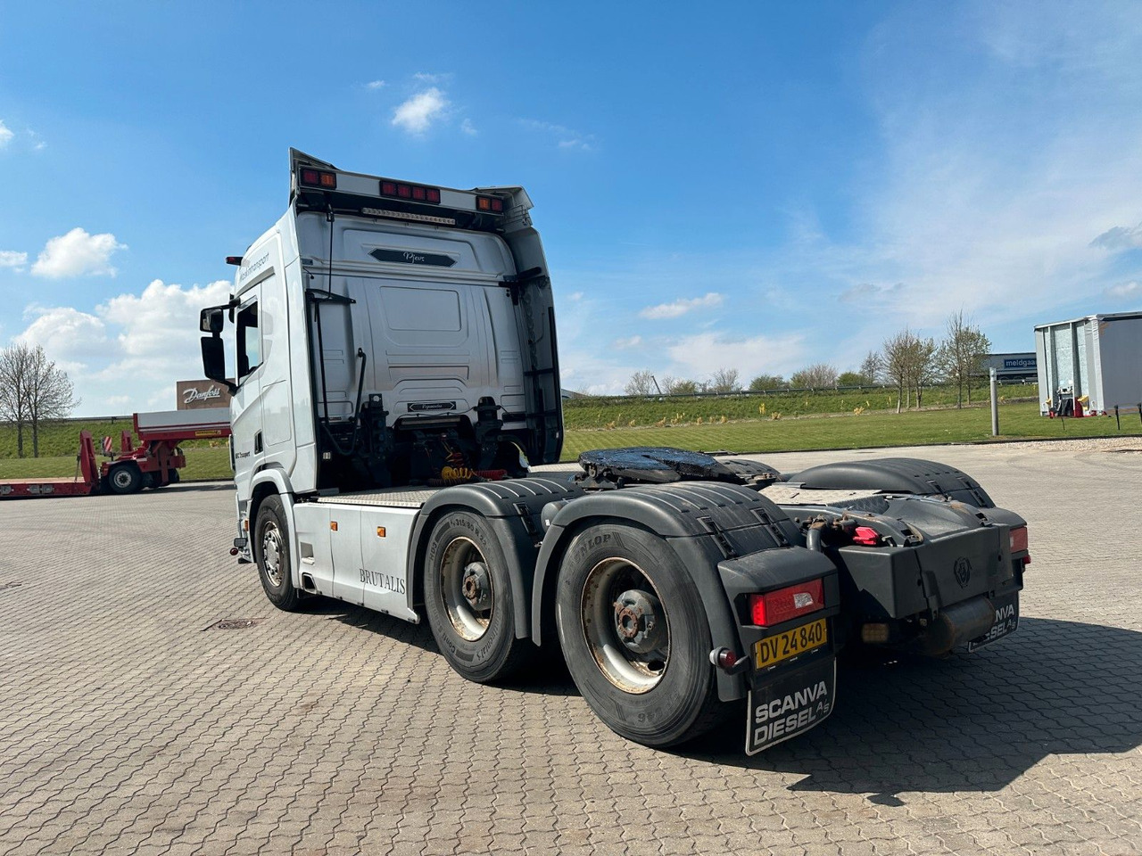 Scania R 730 6x4 Scania R 730 V8 6x4 - Xe đầu kéo: hình 5 Scania R 730 6x4 Scania R 730 V8 6x4 - Xe đầu kéo: hình 5