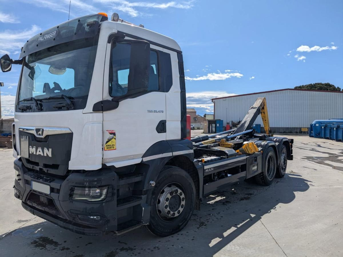 MAN TGS 26.470 - Xe tải nâng móc: hình 2 MAN TGS 26.470 - Xe tải nâng móc: hình 2