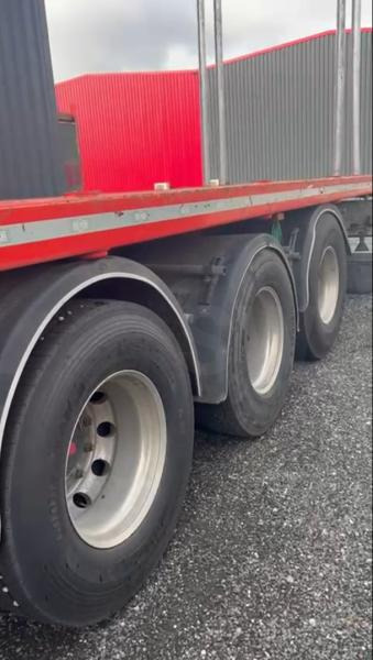 Pacton - Sơ mi rơ moóc chở gỗ: hình 5 Pacton - Sơ mi rơ moóc chở gỗ: hình 5