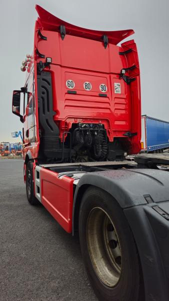 MAN TGX 18.510 - Xe đầu kéo: hình 4 MAN TGX 18.510 - Xe đầu kéo: hình 4