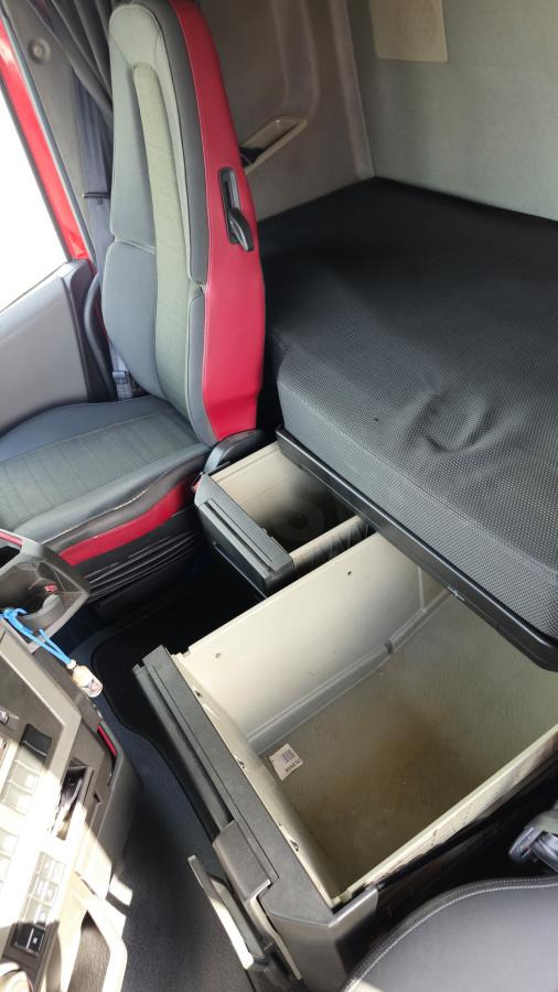 Xe đầu kéo Volvo FH 460 Hydraulique (Location / Rent): hình 11 Xe đầu kéo Volvo FH 460 Hydraulique (Location / Rent): hình 11