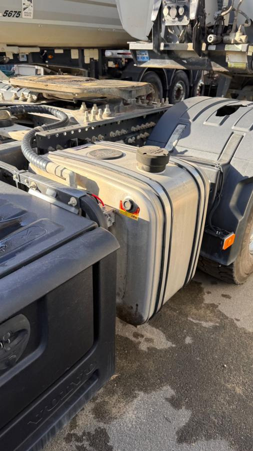 Volvo FH 500 - Xe đầu kéo: hình 4 Volvo FH 500 - Xe đầu kéo: hình 4