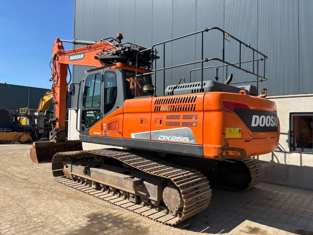 Doosan DX 255 LC-5 -- DX255LC -- DX 225 - Máy xúc bánh xích: hình 3 Doosan DX 255 LC-5 -- DX255LC -- DX 225 - Máy xúc bánh xích: hình 3