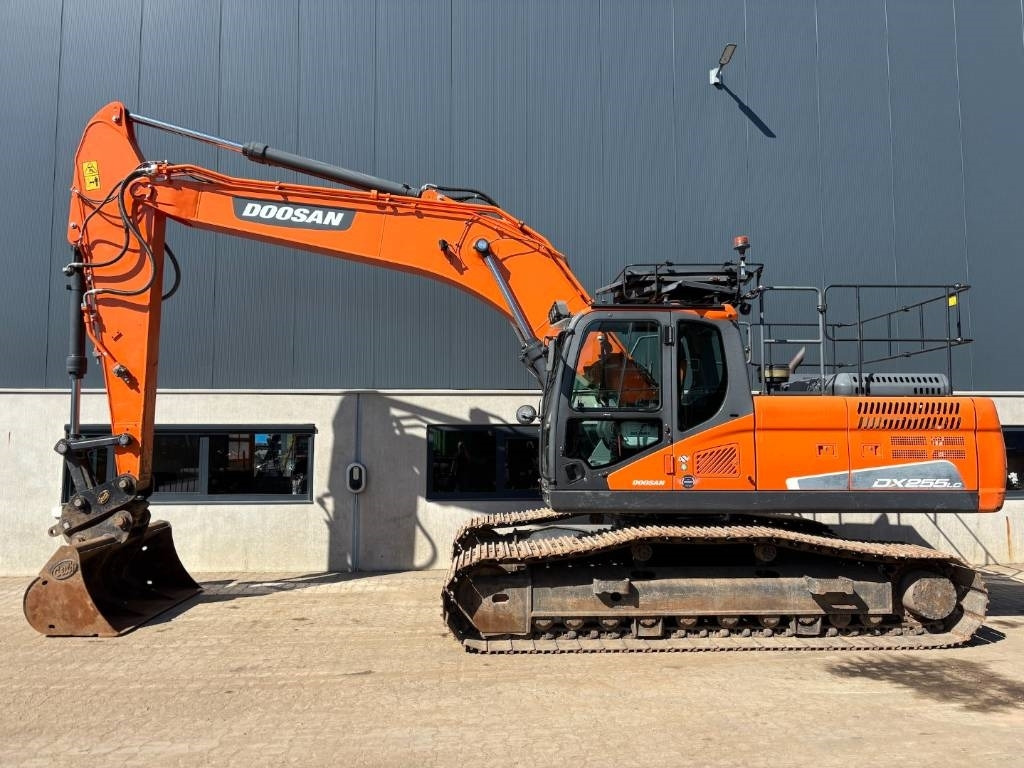 Doosan DX 255 LC-5 -- DX255LC -- DX 225 - Máy xúc bánh xích: hình 2 Doosan DX 255 LC-5 -- DX255LC -- DX 225 - Máy xúc bánh xích: hình 2