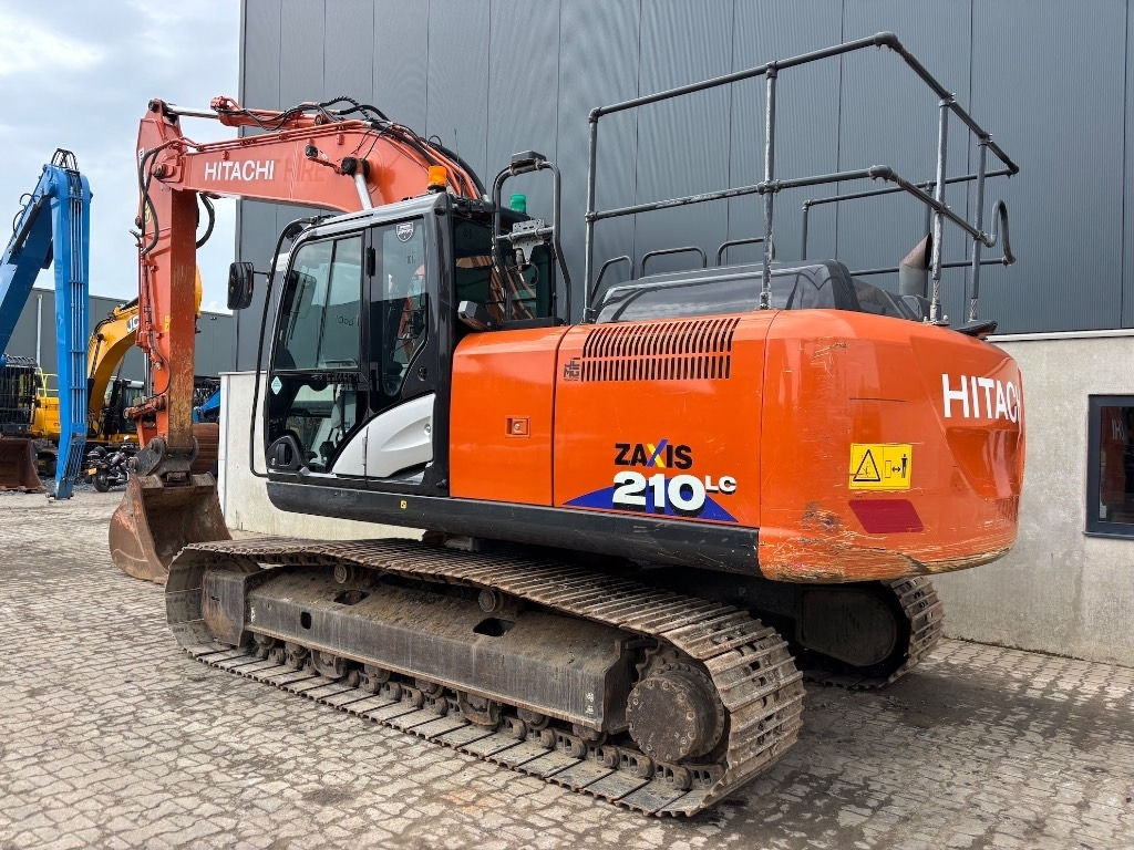 Hitachi ZX 210 LC-6 - Máy xúc bánh xích: hình 3 Hitachi ZX 210 LC-6 - Máy xúc bánh xích: hình 3
