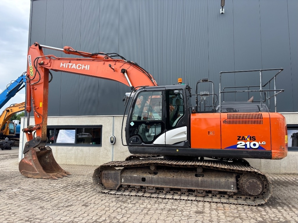 Hitachi ZX 210 LC-6 - Máy xúc bánh xích: hình 2 Hitachi ZX 210 LC-6 - Máy xúc bánh xích: hình 2