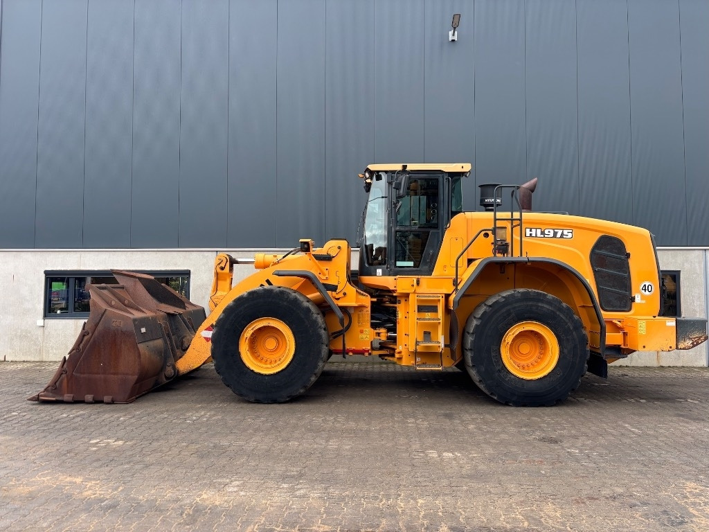 Hyundai HL 975 - HL 970 - HL 980 - Máy xúc lật bánh lốp: hình 3 Hyundai HL 975 - HL 970 - HL 980 - Máy xúc lật bánh lốp: hình 3