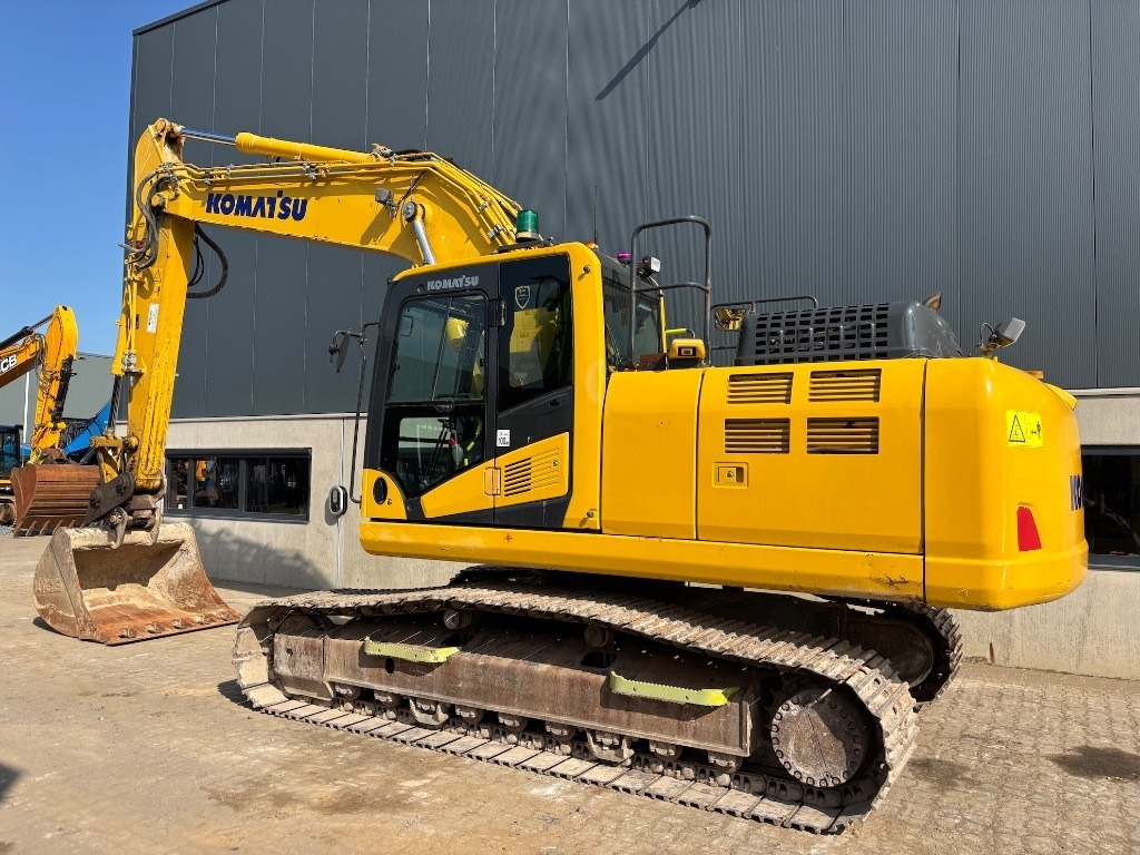 Komatsu HB 215LC-3 HB 215 - PC 210 - PC210LC-11 - Máy xúc bánh xích: hình 2 Komatsu HB 215LC-3 HB 215 - PC 210 - PC210LC-11 - Máy xúc bánh xích: hình 2