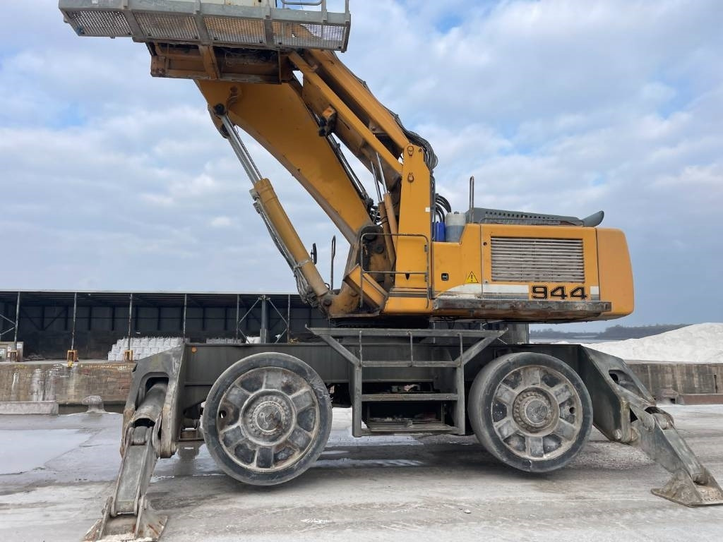 Liebherr A 944 C HD - Máy cạp rác/ Công nghiệp: hình 3 Liebherr A 944 C HD - Máy cạp rác/ Công nghiệp: hình 3