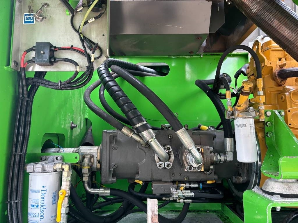 Máy cạp rác/ Công nghiệp Sennebogen 850R HD -- 850 -- NEW CAT C9 engine: hình 41 Máy cạp rác/ Công nghiệp Sennebogen 850R HD -- 850 -- NEW CAT C9 engine: hình 41