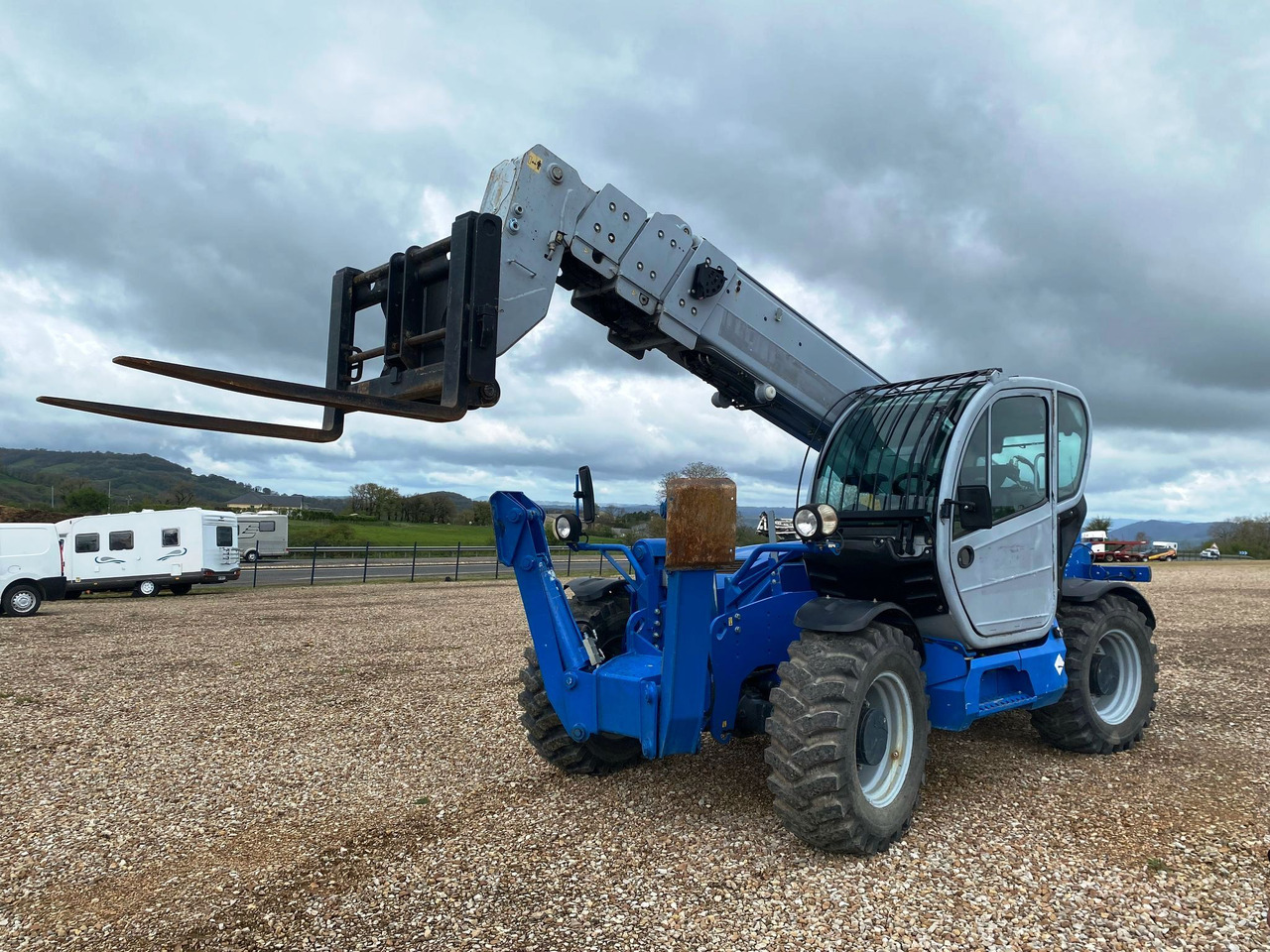 DIECI ICARUS 40.17 - Xe nhấc hình viễn vọng kính: hình 1 DIECI ICARUS 40.17 - Xe nhấc hình viễn vọng kính: hình 1