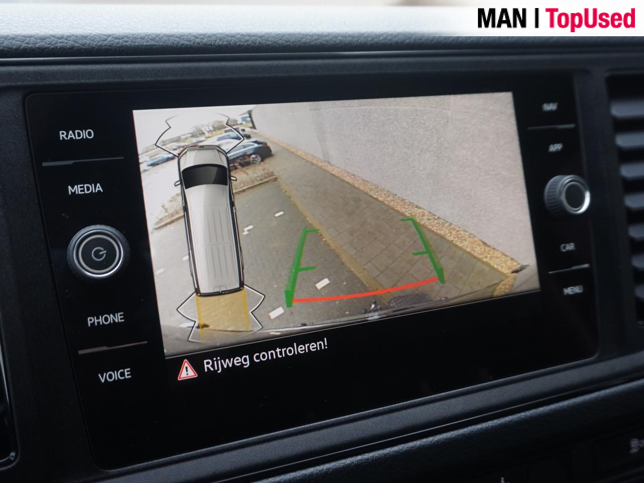 VOLKSWAGEN Crafter 35 2.0 TDI L4H3 Highline - Xe van chở hàng: hình 5 VOLKSWAGEN Crafter 35 2.0 TDI L4H3 Highline - Xe van chở hàng: hình 5