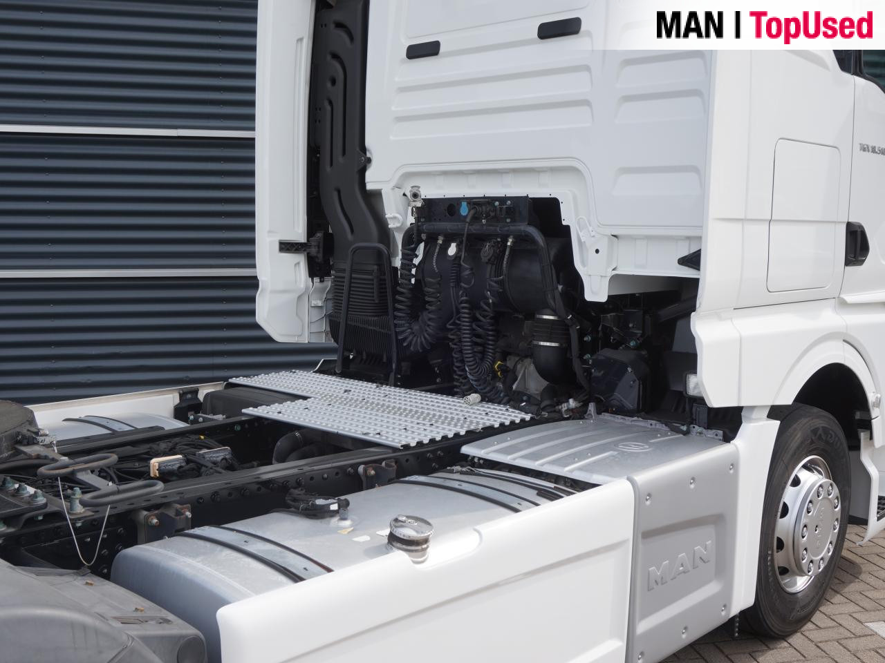 MAN TGX 18.510 4x2 LL SA - Xe đầu kéo: hình 2 MAN TGX 18.510 4x2 LL SA - Xe đầu kéo: hình 2