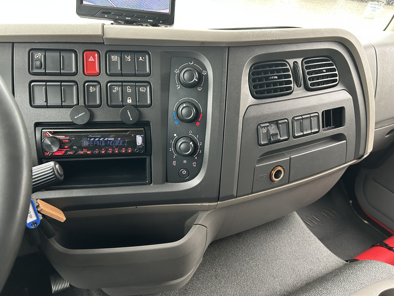 DAF LF 210 FA / 12 Ton / 450 dkm / Tacho V2 / Box / Laadklep / APK TUV 09-26 - Xe tải hộp: hình 5 DAF LF 210 FA / 12 Ton / 450 dkm / Tacho V2 / Box / Laadklep / APK TUV 09-26 - Xe tải hộp: hình 5