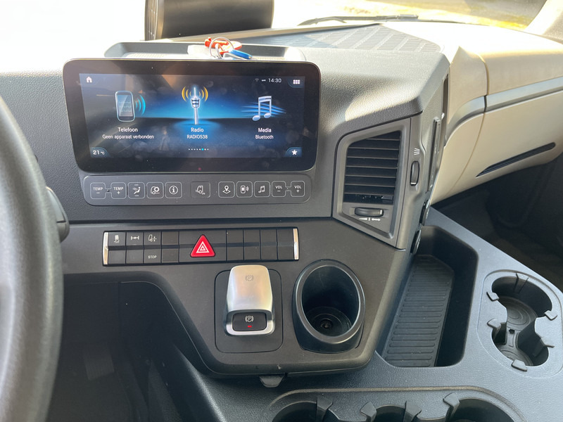 Mercedes-Benz Actros 2124 / 2023 / 18 Ton / Box / Laadklep - Xe tải hộp: hình 5 Mercedes-Benz Actros 2124 / 2023 / 18 Ton / Box / Laadklep - Xe tải hộp: hình 5